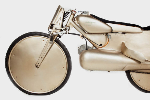 Antonio Micucci, Moto Guzzi Motoleggera 65, aka Guzzino, the record breaker of 1948. 75cc. Made by L