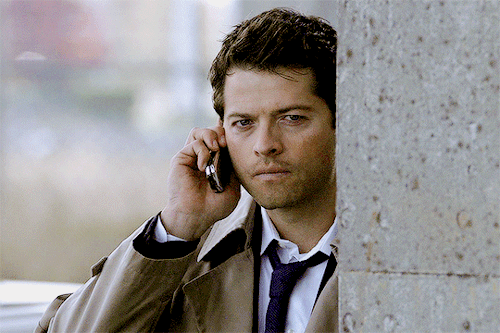 starlightcastiel: you know who spies on people, cas?