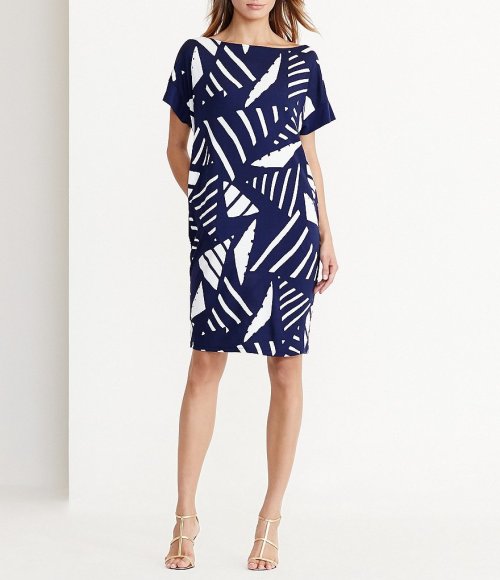 Ralph Lauren bateau neck short sleeve geometric print shift dress. Fonte : www.dillards.com , Source