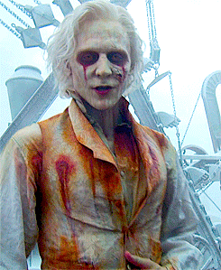 lokihiddleston:Thomas Sharpe Ghost | When he comes it’s like he was going out of the computer screen