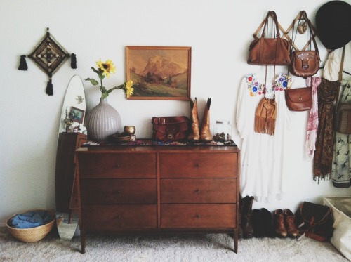 bamhbi:  balsamea:  instagram: @daisieejime   roma, indie, and bambi here