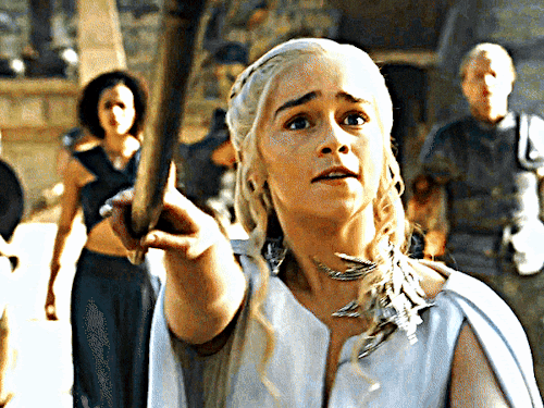 DAENERYS TARGARYEN And DROGON Game Of Thrones (2011-2019) 5.09