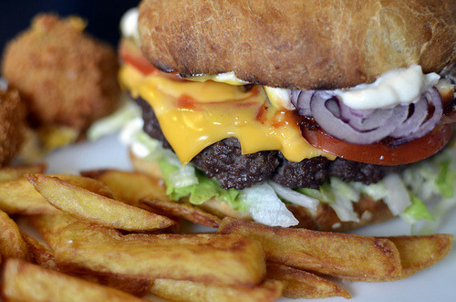 foodishouldnoteat:  if you love food follow my blog!