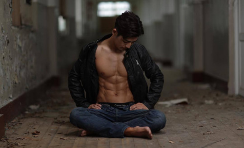 Viva!Asian hunks!