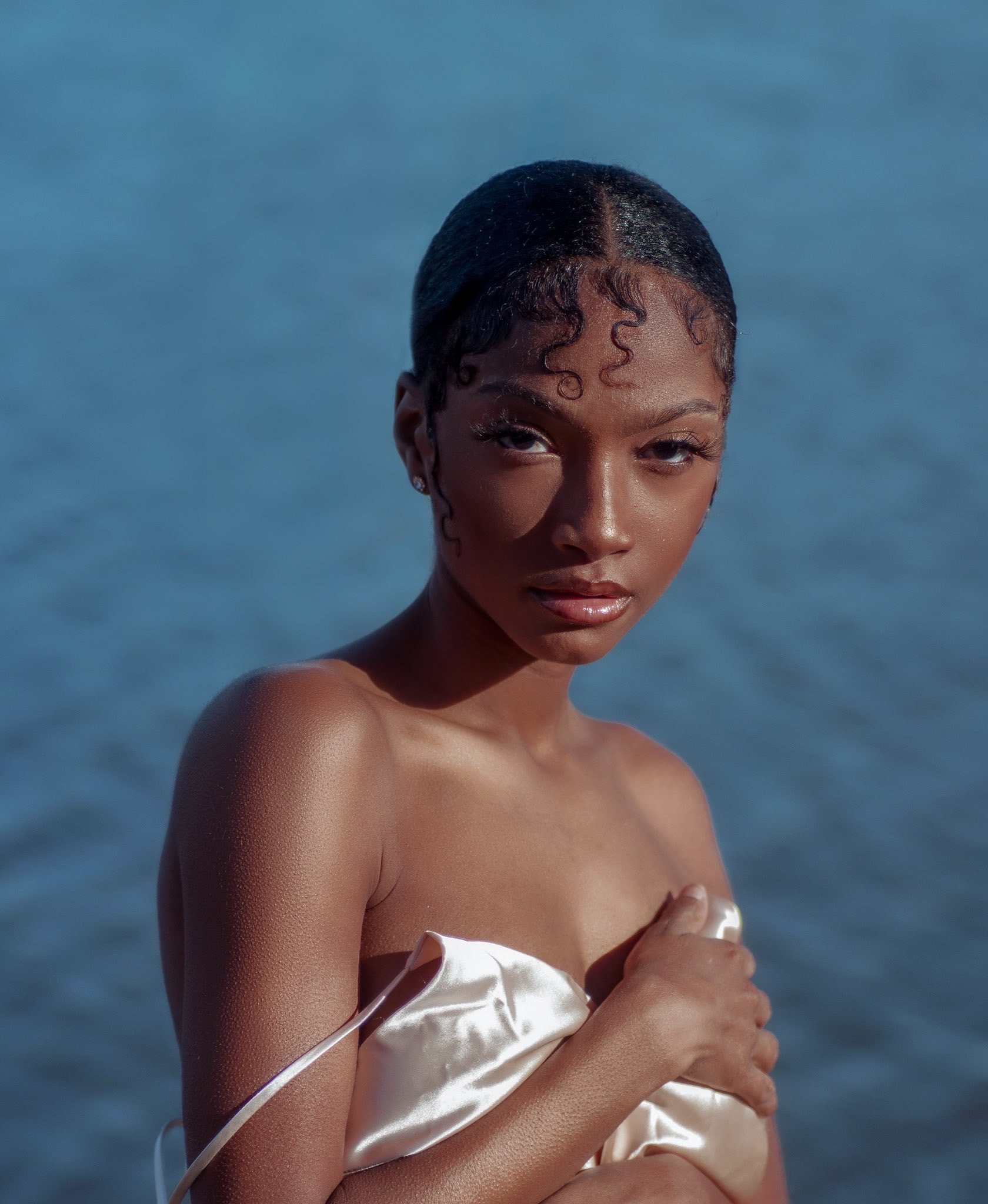 gold-coco:https://www.instagram.com/Jvwanjames/