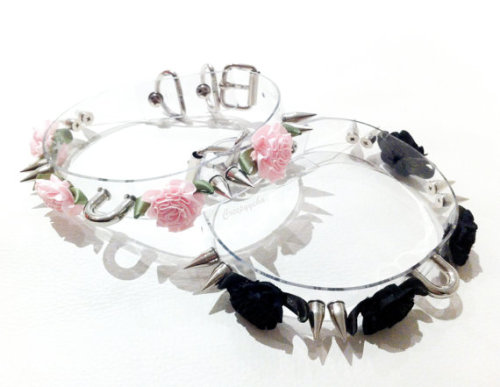 Porn Pics shop-sick:  Clear Double Spike Flower Choker