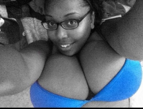thickbeyondbelief:  Tittytuesday