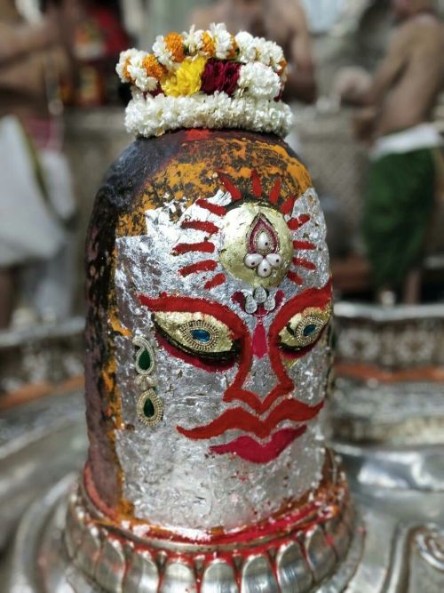 Mahakaleshwar Jyotirlinga with Navaratri decoration (Goddess)