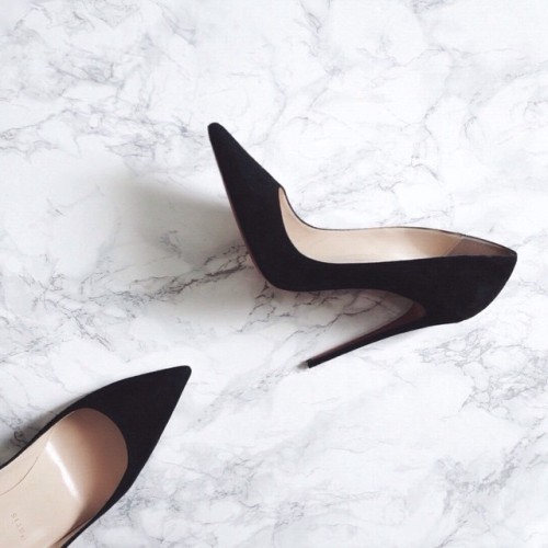 thehollywoodheels: Photo by @chloehollywood instagram.com/chloehollywood/ Photo by @chloeho