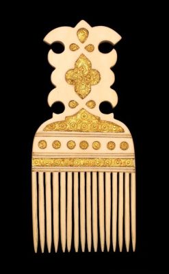 christianjalonmusic:  swahiliculture:  Swahili combs; found in Mozambique, Tanzania (+ Zanzibar) and Kenya  Bet I get me one