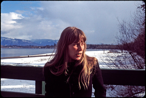i-am-on-a-lonely-road:Joni Mitchell 
