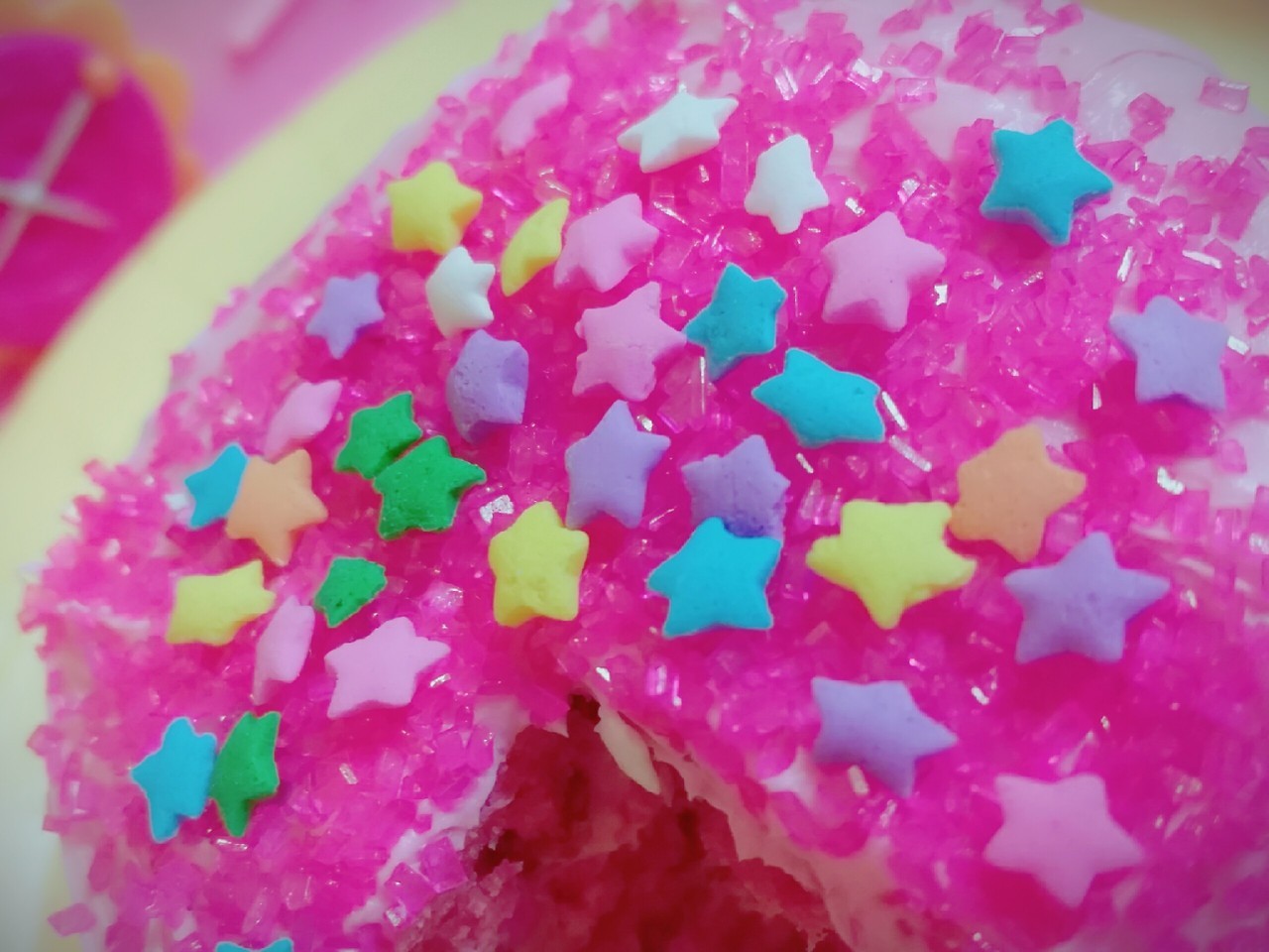 jennibellarella:  Strawberry Cake from my Lalaloopsy Baking Oven! Sooo yummies!