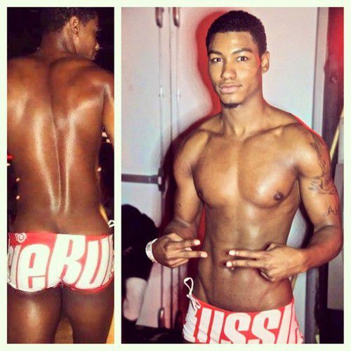 fineassnigga:  http://fineassnigga.tumblr.com/