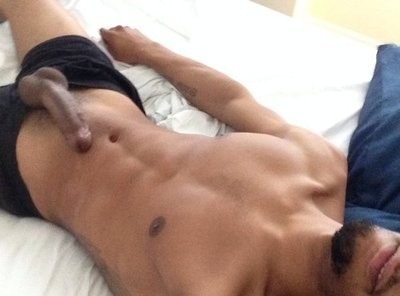 tohottootouch:  Hung like a horse