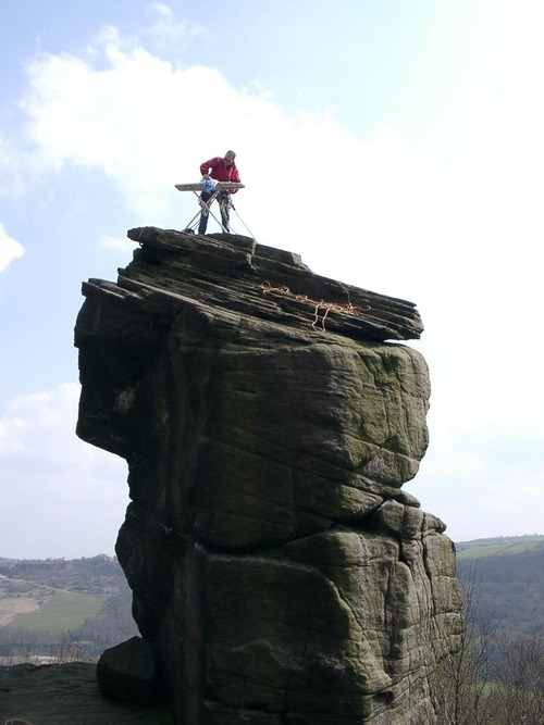 mrrandomneseianese:  Can we appreciate the fact that there’s an extreme sport known as “Extreme Ironing”?  Like basically people take ironing boards to crazy locations and iron their shirts There are no limits to what these people will do  “Hell