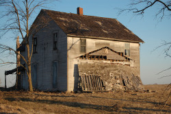 previouslylovedplaces:Old Farmhouse by Cosmic