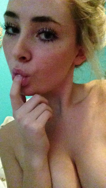 web-whores:exhibitionistssluts5:americanteensluts:Maddy Chunes | Springfield, ILThis might be the se