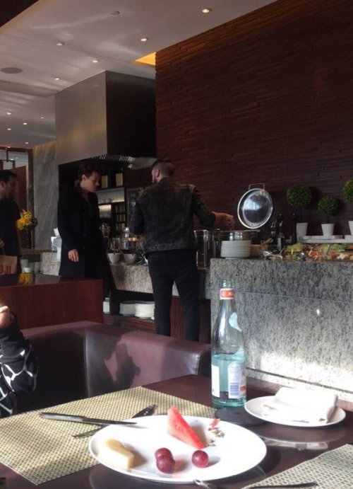 theharrydaily:  Harry in Shanghai, 19/11.