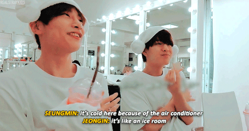 realstraykids:the maknaes are cold