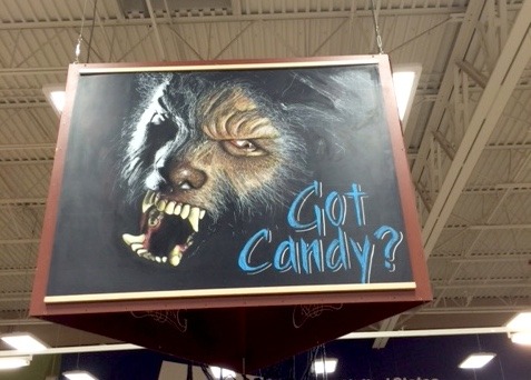 stunningpicture:  Our local grocery store’s chalk artist is incredible. Here is