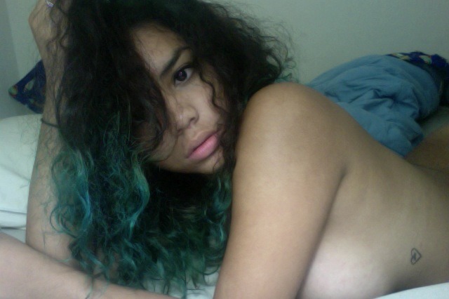 chickenstarqueen:  chickenstarqueen:  hair in my face 1 &amp;2  i think this