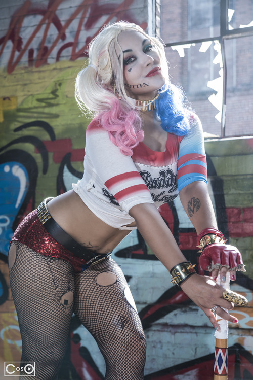  Harley Quinn -  DC Comics Cosplayer: Soni Aralynn source