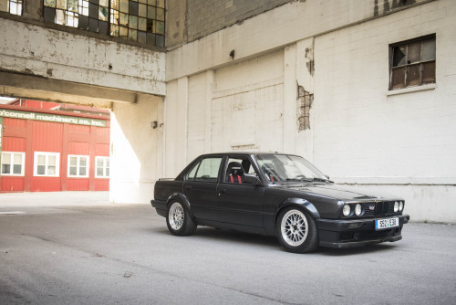 My buddy Jake’s e30, hopefully soon to be featured in Bimmer Mag!Nikon D750Nikon 24-70 f/2.8Sigma 85