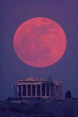principecca:  Supermoon tonight in Athens, Greece. 💗👑  @empoweredinnocence