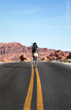 anonfitcouple:  I told her that is not how you hitch hike…I was proven wrong by the line of cars offering her a ride 🤑🤑   Sure looks like Valley of Fire