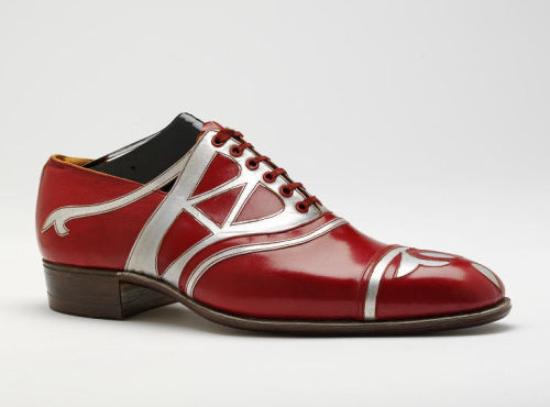 goddamnshinyrock:vimyvickers:— 1925 Oxford shoes by Coxton Shoe Co. Ltd, Rushden (Northamptonshire),