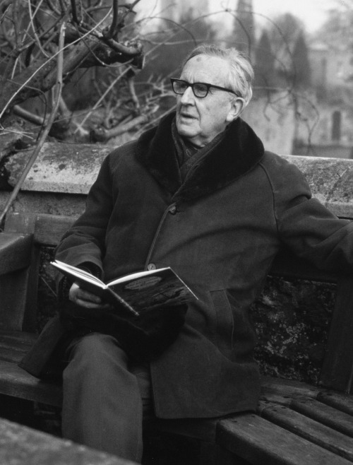 bookporn: awesomepeoplereading: Tolkien reads. I just want to hug him