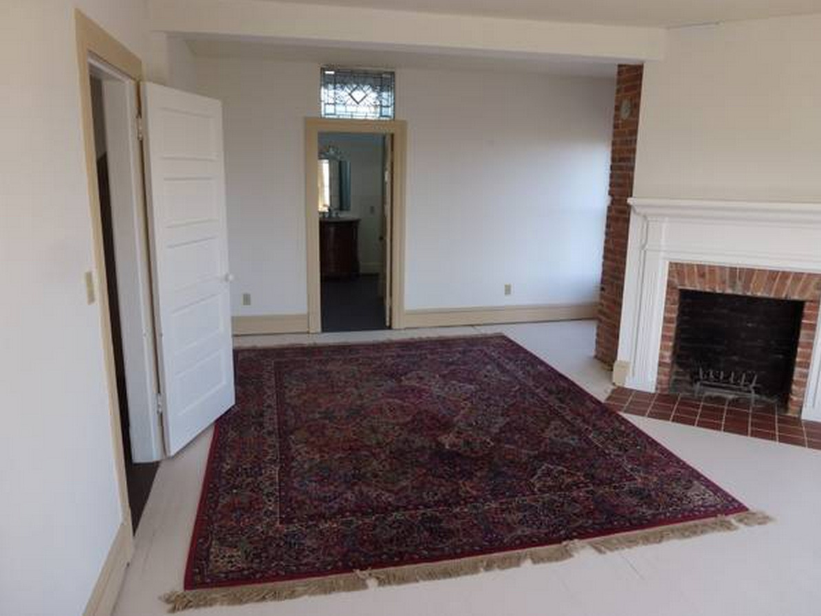 househunting:  $2900/5 brSeattle, WA