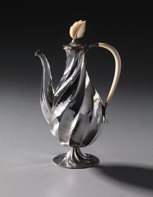 design-is-fine: Dagobert Peche, coffee pot, model no. S 5073, 1920/26. Silver, ivory. Made by Wiener