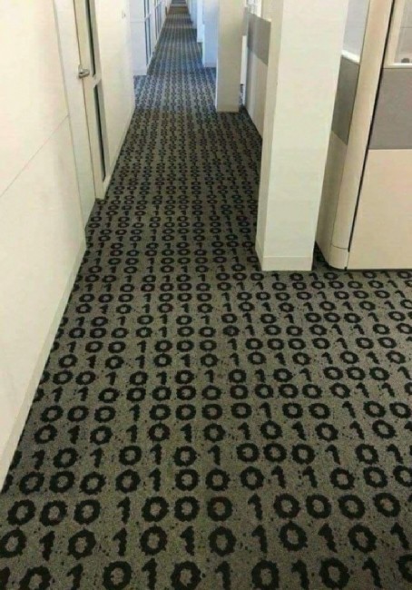 mysteriouslypeculiar:  christianstepmoms:  thebuttkingpost: Good news everyone skyrim has been ported to the Bethesda offices carpet   Who the fuck designed support pillars to obstruct a quarter of the hallway?  Bethesda 