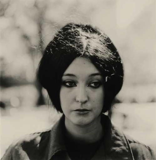 mpdrolet:
“ Woman with eyeliner, NYC, 1964
Diane Arbus
”