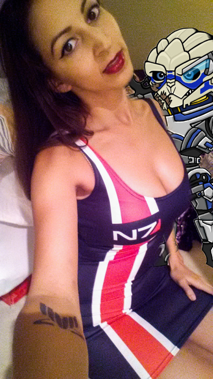 geekpinata:  I’m totally and utterly obsessed with this dress, as you can tell. I think I feel incredibly confident in it because I feel like I can be Commander Shepard in it. I feel awesome and bad ass (I can’t imagine how I will feel one day in