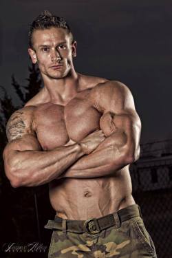 muscle-addicted:  Thomas Delauer