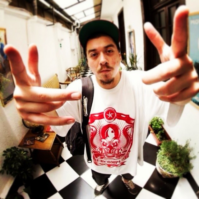 zona-hiphop:  Armestyle