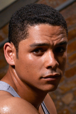 cloudninenews: Charlie Barnett from Chicago Fire and Secrets &amp; Lies http://reallylatereviews.com/chicagofire-petermills/