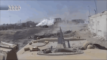 celer-et-audax:  A Syrian Armoured Column of MBTs and IFVs as they drop troops near