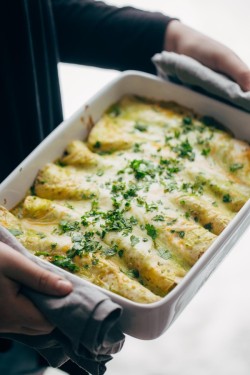 foodffs:  breakfast enchiladas with roasted