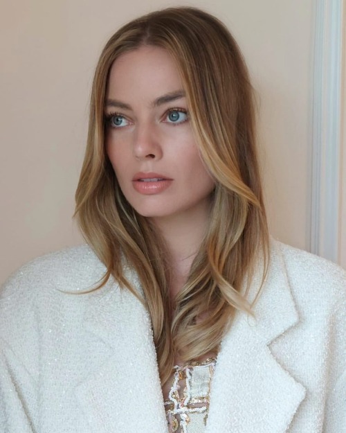 amazingmargot:  Margot Robbie – Getting