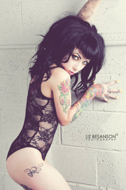 altmodelgirlcrush:  Megan Massacre