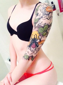 shakuzen:  I might delete this in a sec but I’m cute and my tattoo is healing so nicely