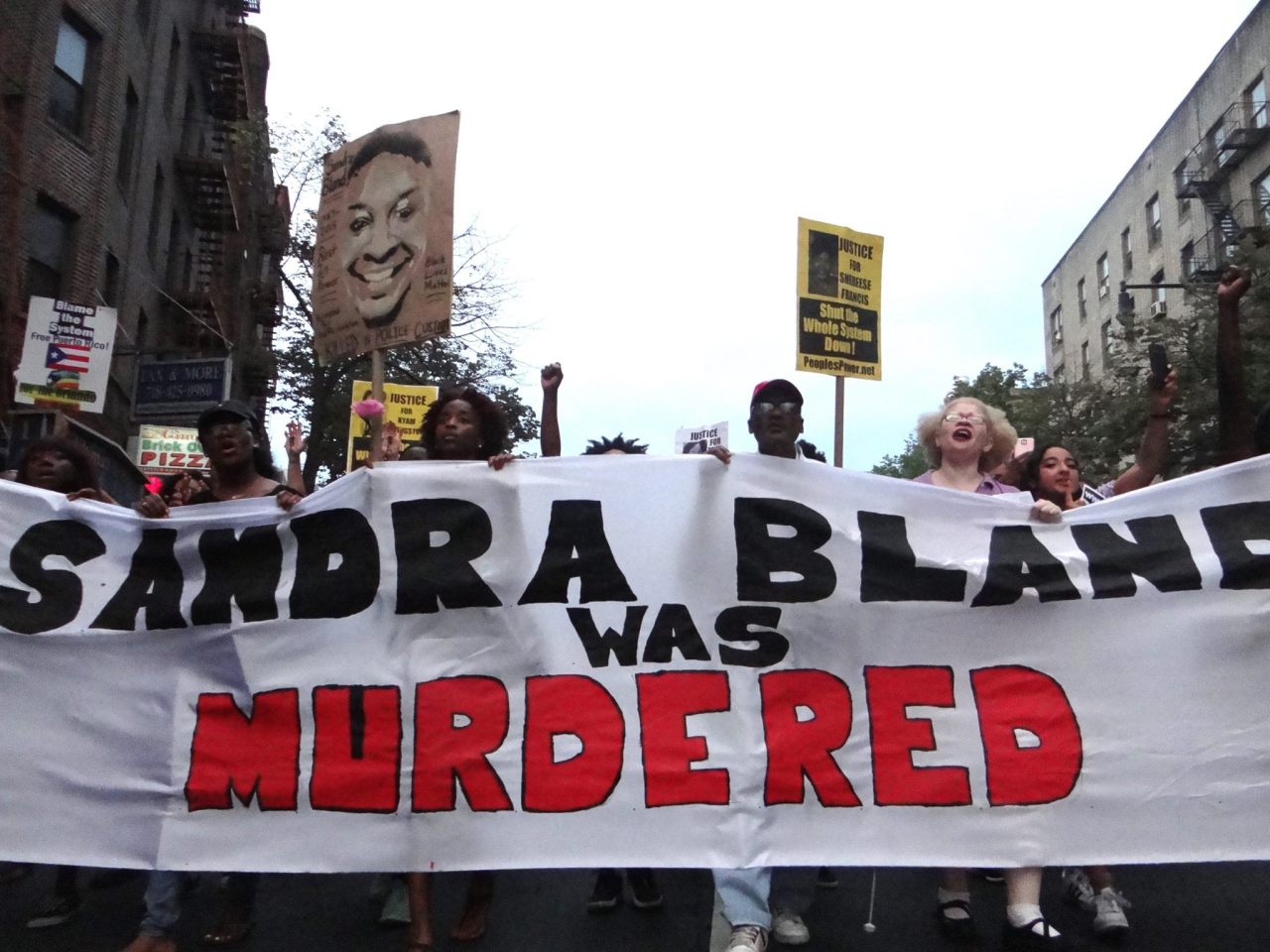 zerosuit:  fuckyeahmarxismleninism:  Brooklyn, NYC: Justice for Sandra Bland and