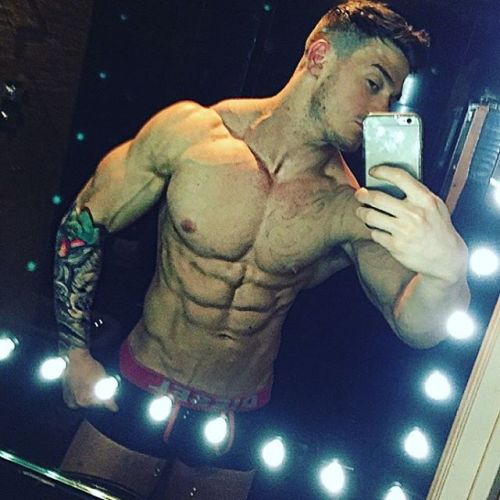 lumbrjax:  Instagram user @owen13 http://ift.tt/1S6W4uH