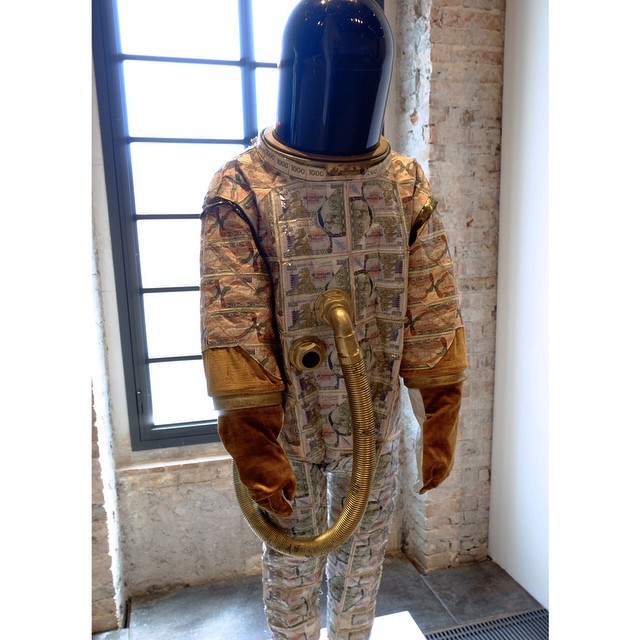 anotherafrica:
“Zimbabwean artist @GeraldMachona ’s ‘Ndiri Afronaut (I am an Afronaut)’, 2012, sculpture exhibited in the South African Pavilion @sa_pavilion Made with decommissioned Zimbabwean dollar bills. Read more about Machona’s and how he uses...