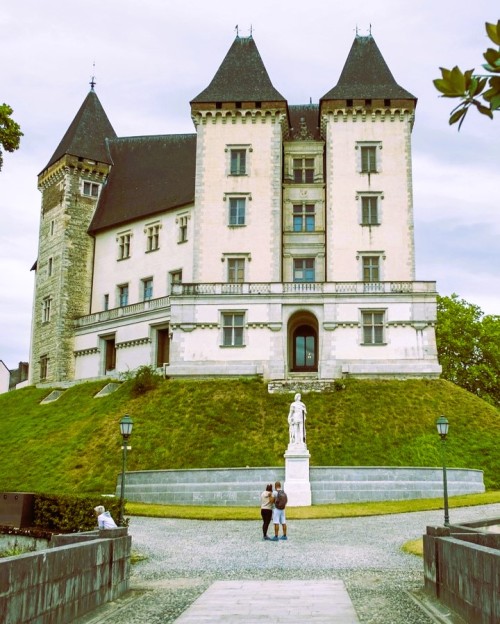 Chteau De Pau, Pau, France:The Chteau De Pau Is A Castle In The Centre Of The City Of Pau, The Capital