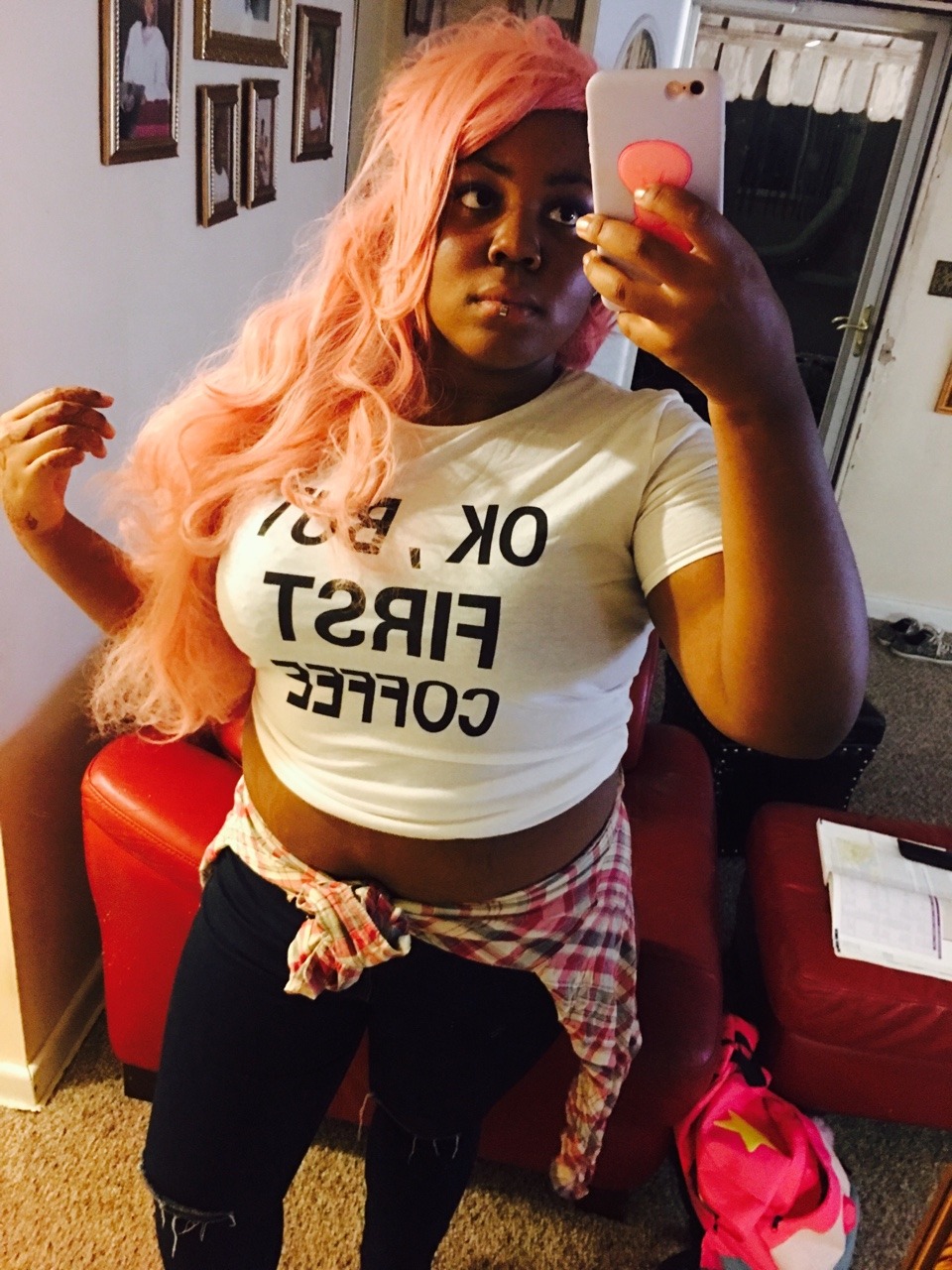 beartoflames:  “Who is she?” Character- Mystery girl Show: Steven Universe  