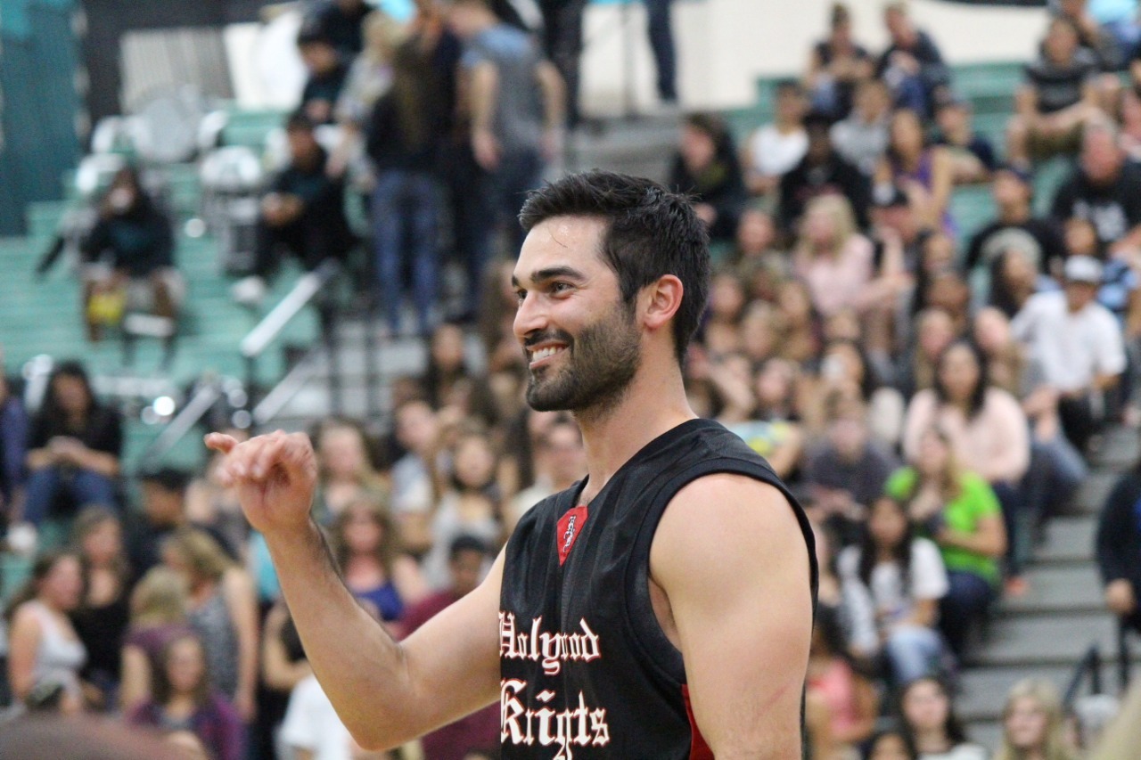 when-you-wish-upon-a-disnerd:  Tyler Hoechlin at Santiago High School’s “Hollywood